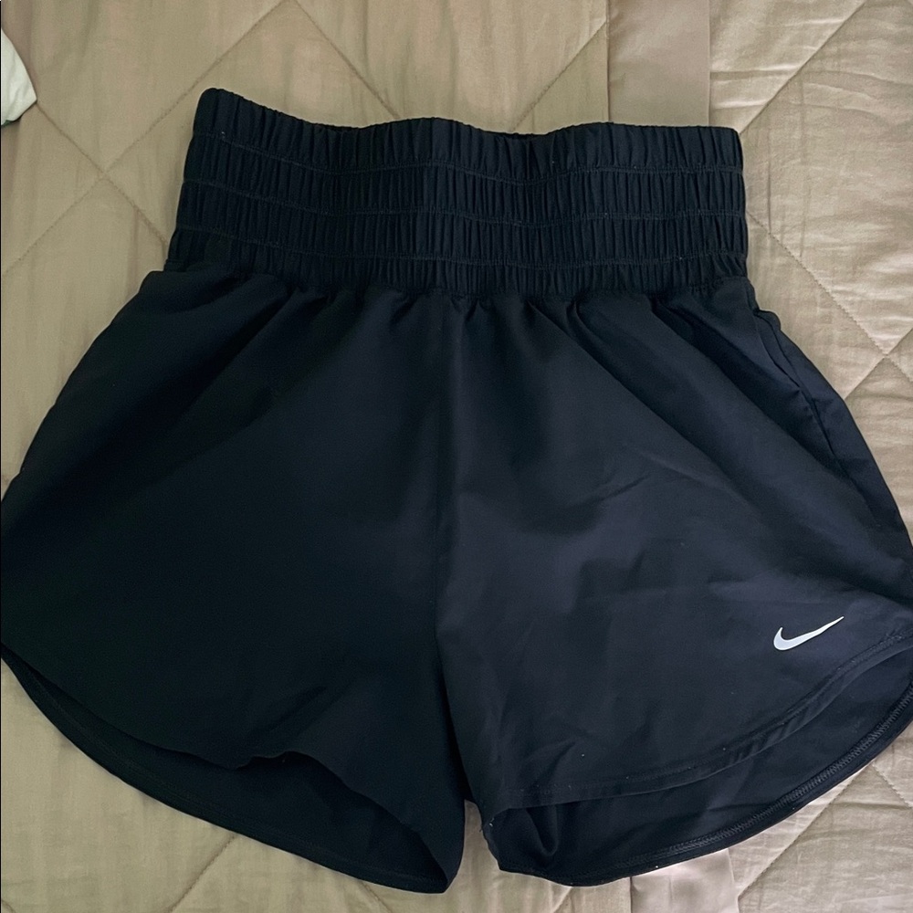 Nike Women's Black High-Waisted Athletic Shorts